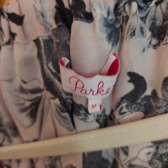 Parker off the shoulder floral blouse - Picture 2 of 3